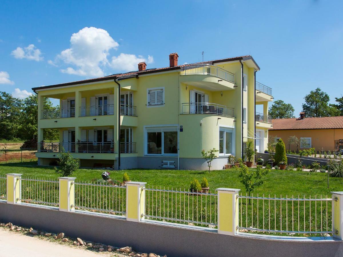 Apartment Maestral Porec Luaran gambar